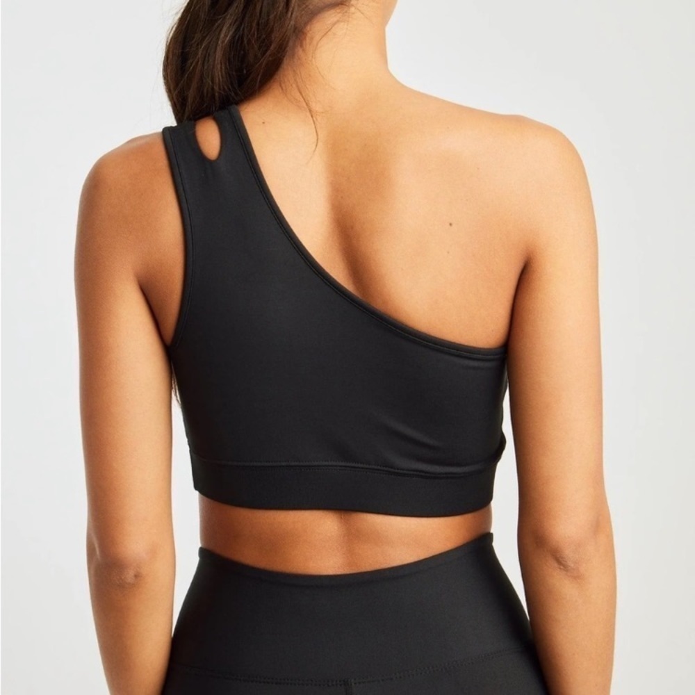 Year Of Ours Robin One Shoulder Sports Bra in Black